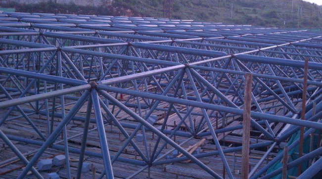 龙口概述网架加工中对钢材的质量的过细恳求